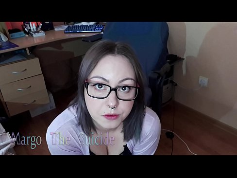 ❤️ Moza sexy con lentes chupa un consolador profundamente ante a cámara ❌ Porno en % gl.91sesex101.top % ❌️❤